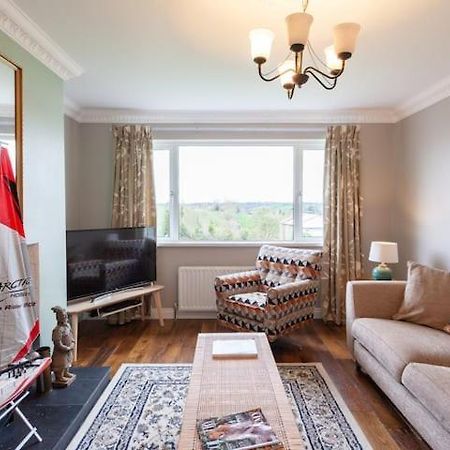 Charming Cottage 4 Bedroom Acton  외부 사진