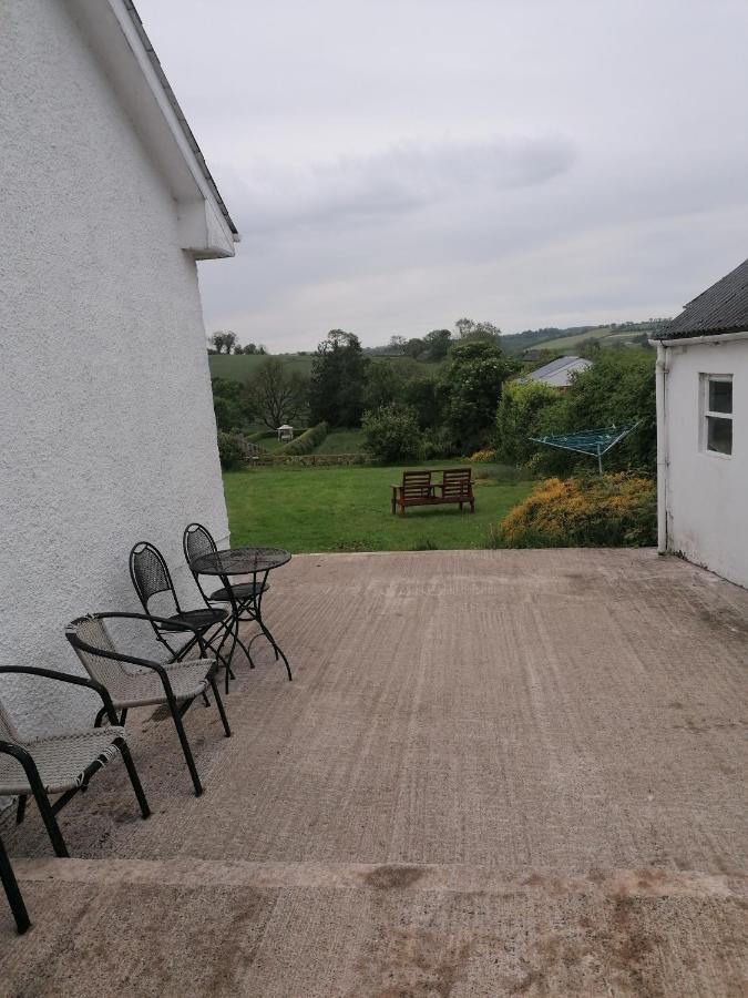 Charming Cottage 4 Bedroom Acton  외부 사진