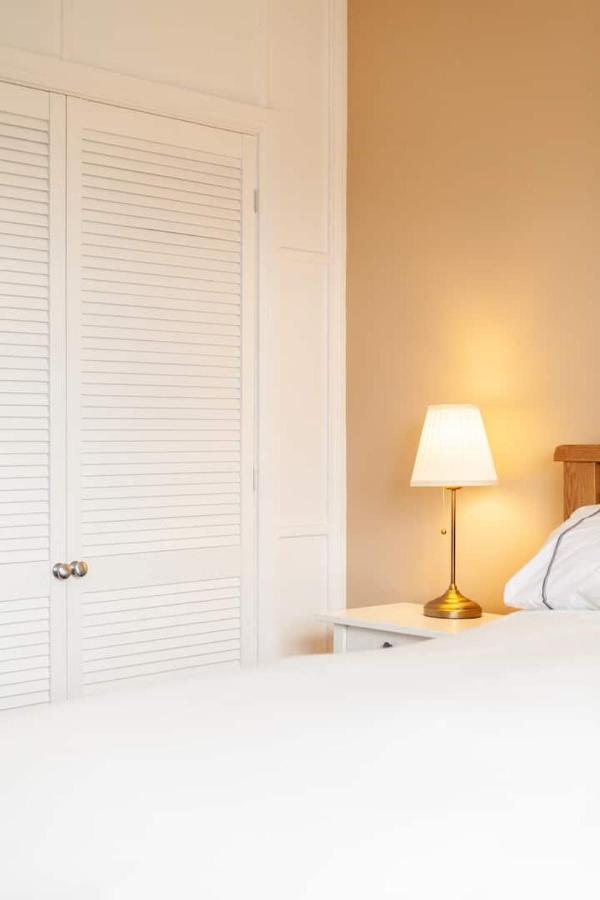 Charming Cottage 4 Bedroom Acton  외부 사진