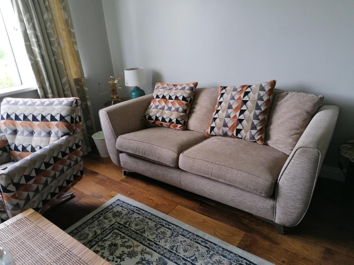 Charming Cottage 4 Bedroom Acton  외부 사진